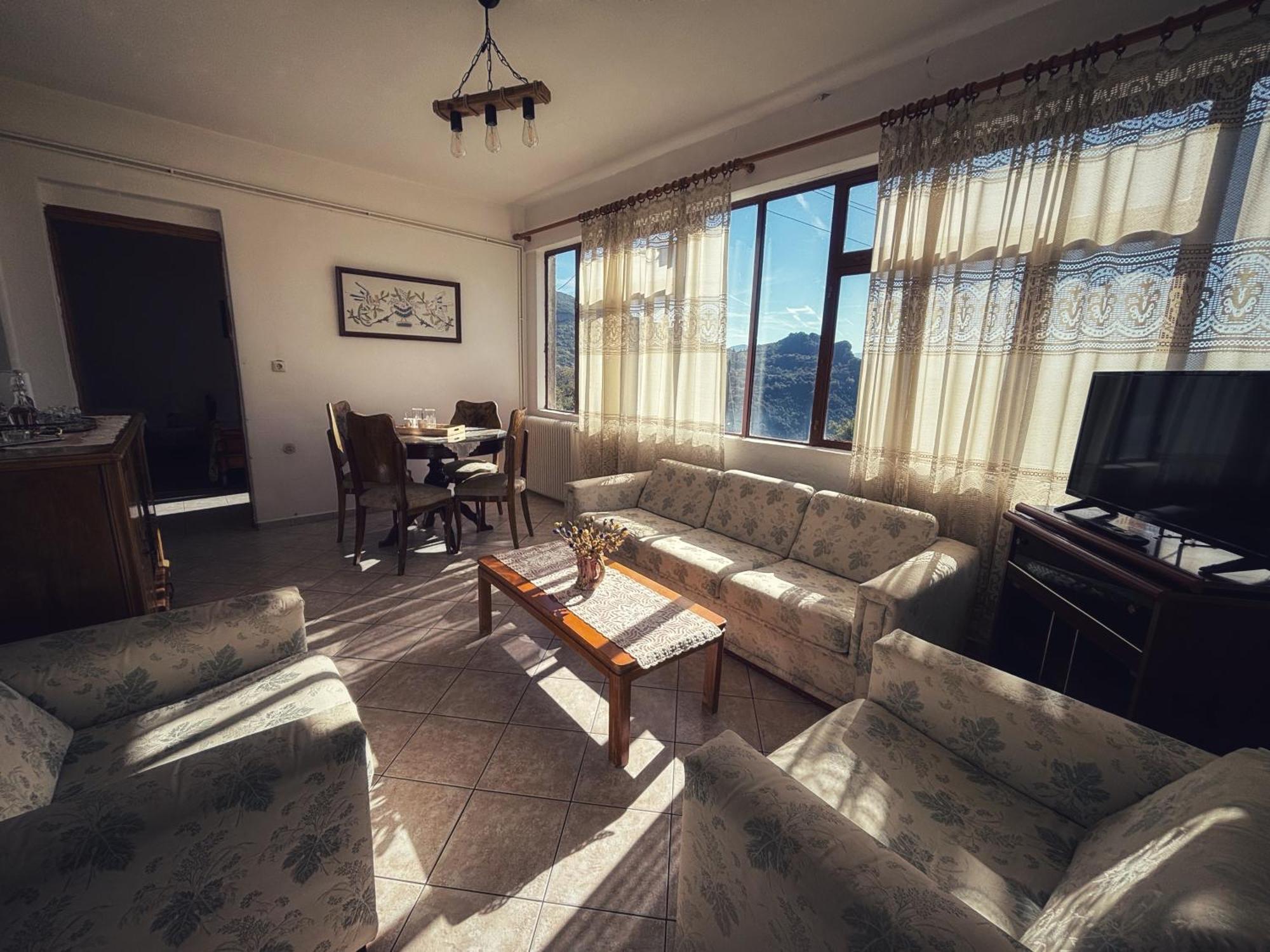 Georgaras Accommodation Platanoussa Exteriér fotografie