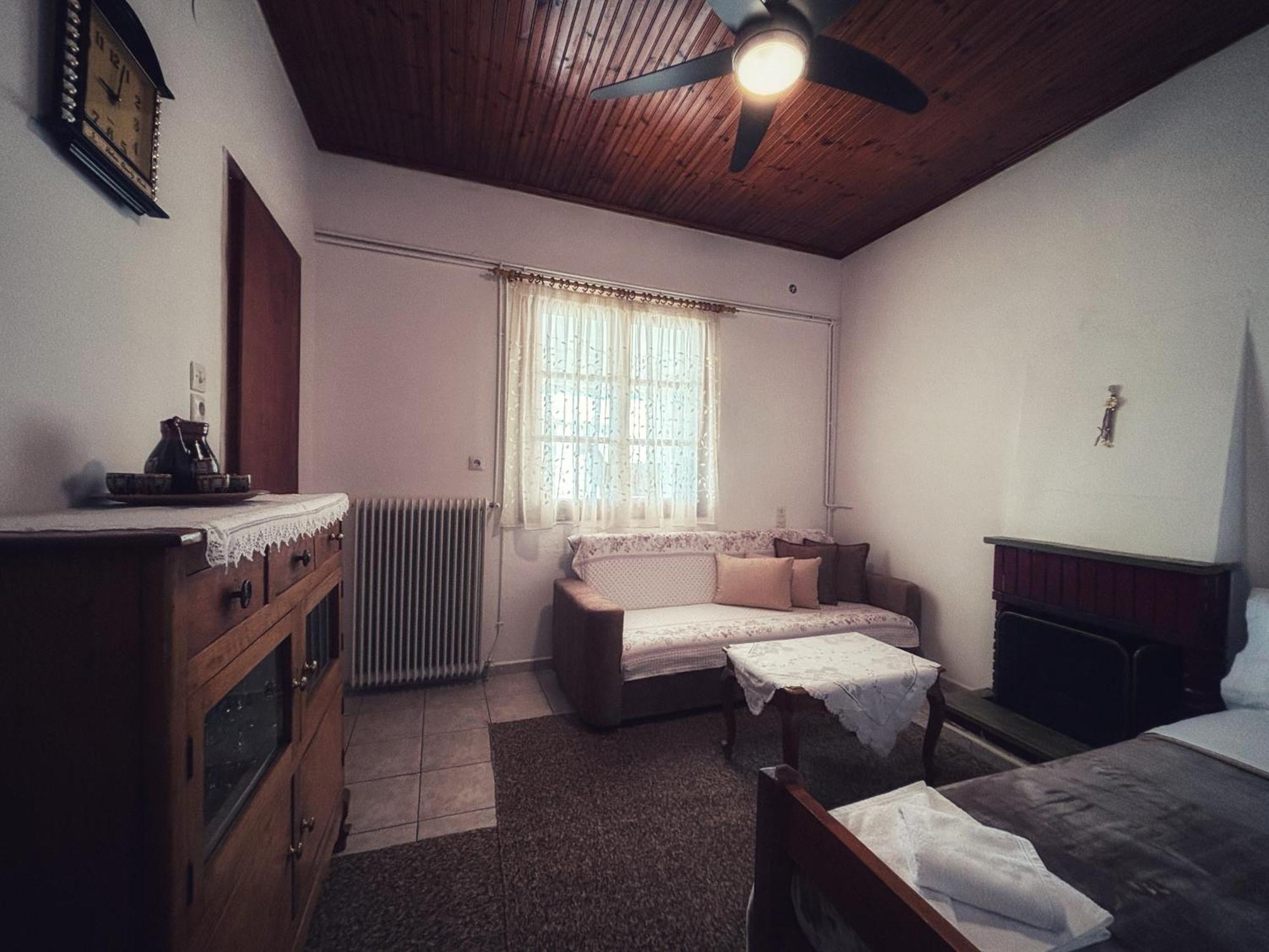Georgaras Accommodation Platanoussa Exteriér fotografie