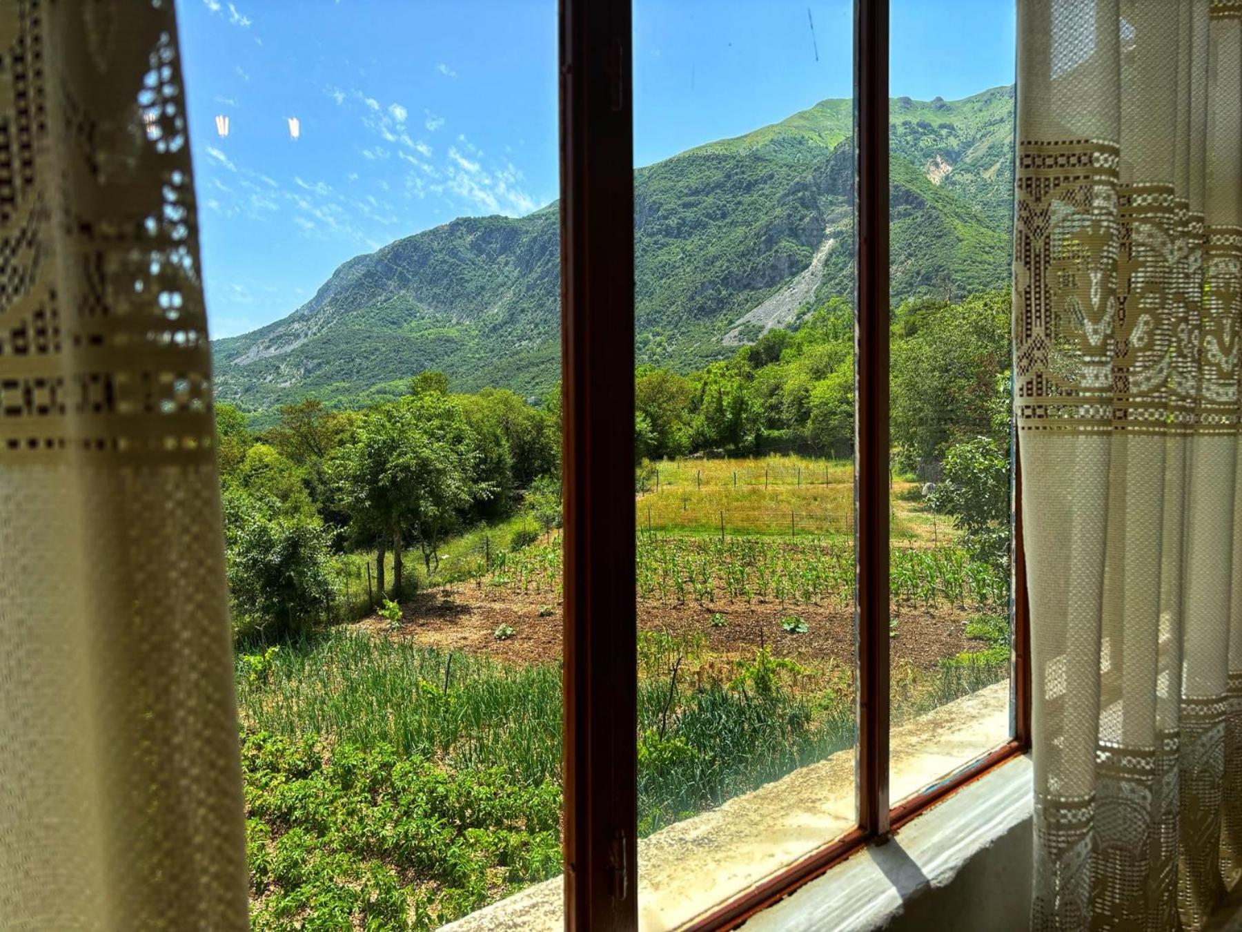 Georgaras Accommodation Platanoussa Exteriér fotografie